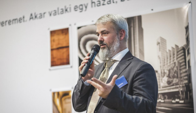  „Minket nem az érdekel, hogy ki fog beülni és ki kit vált le”