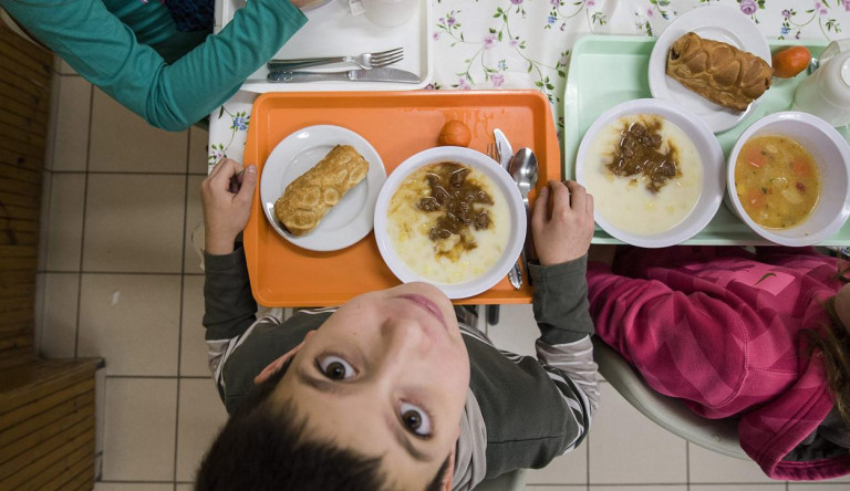 Rászállt a hatóság Pikóékra a közétkeztetés miatt