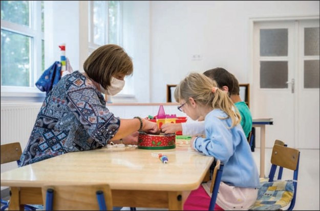PDSZ: Jó, hogy oltják a pedagógusokat, de a határidők nem stimmelnek