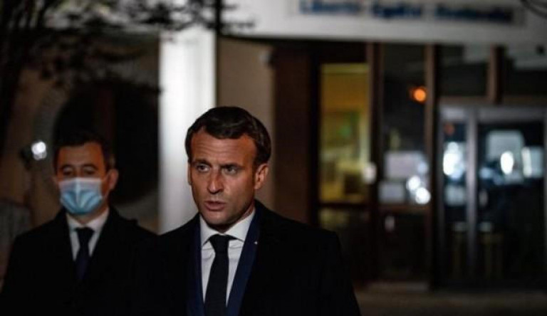 Macron iszlamista terrorista merényletnek nevezte a középiskolai tanár lefejezését
