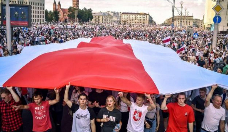 Az amerikaiak felszólították állampolgáraikat, hagyják el Belaruszt