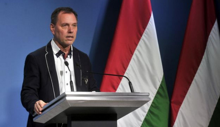 Szlávik: senki nem tudja, mikor kezd el csökkenni az esetszám