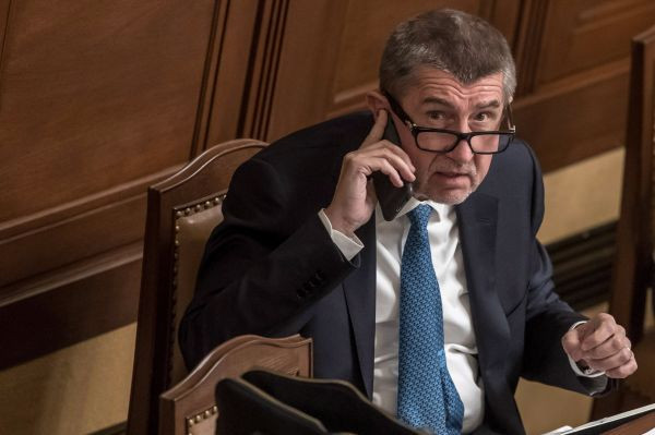 Csehországból kiutasítottak tizennyolc orosz diplomatát