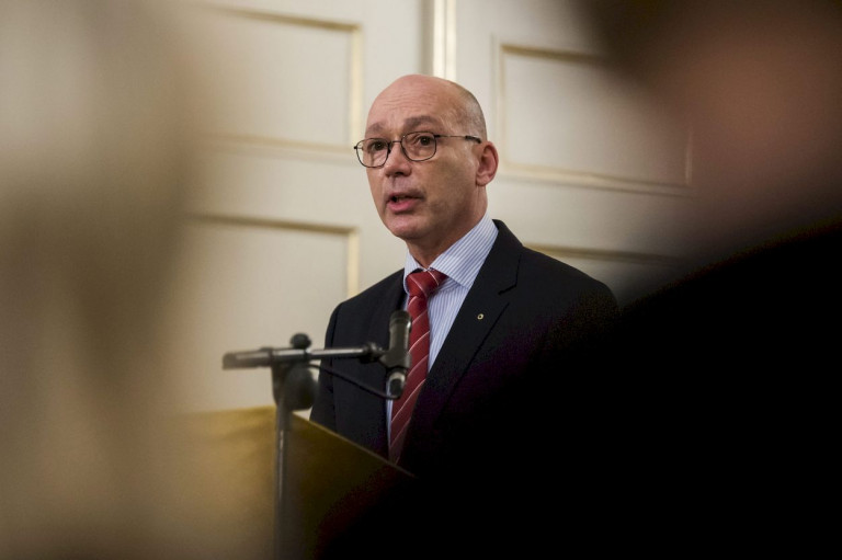 Péterfalvi Attila újabb 9 évig maradhat a posztján
