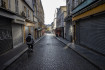 Tíz nap általános karantén után lassul a járvány terjedése Franciaországban