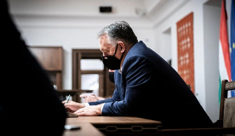 Orbán bejelentése későn jött, éppen a katasztrófa előtt - mondják a szakértők