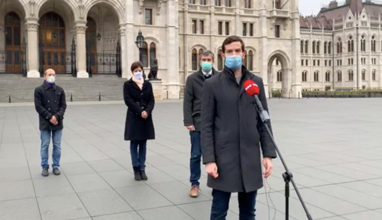 „Olyan szörnyeteggel szemben, mint a Fidesz, csak szoros együttműködésben tudunk sikeresek lenni”