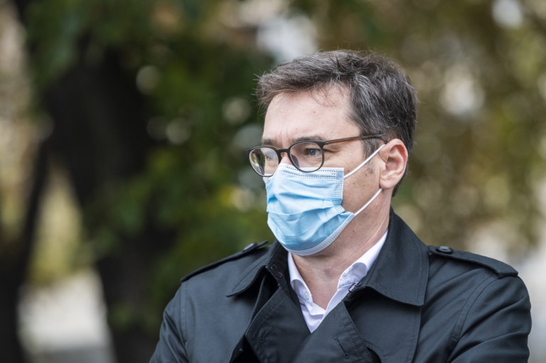 Sorban kérik a polgármesterek Karácsonyt, szüntesse meg az ingyenes parkolás miatti káoszt Budapesten