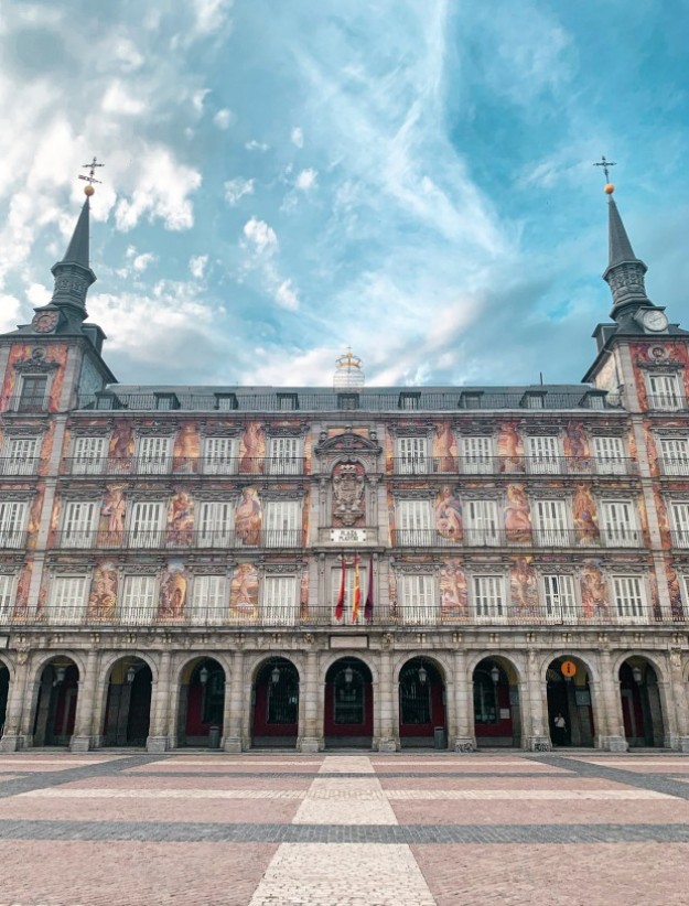 A madridi Plaza Mayor turisták nélkül