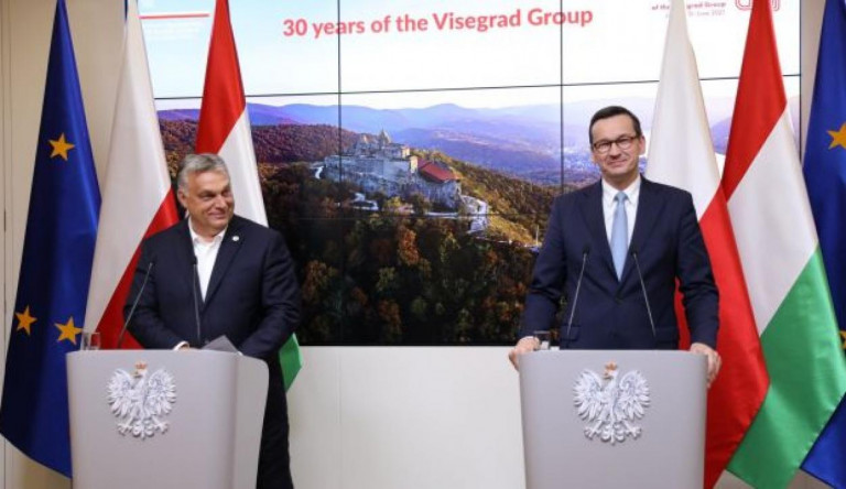 Orbán csütörtökön a lengyel miniszterelnökkel egyeztet a költségvetési vétóról