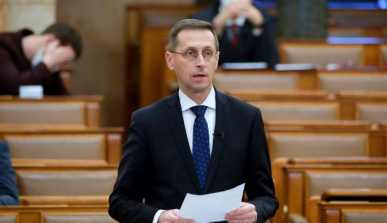 Varga Mihály bejelentette, hogy jövőre talán nem érkezik pénz az EU-tól