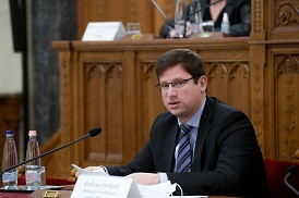 Legkésőbb jövő szerdán, de lehet, hogy már a héten dönt a kormány a karácsonyi járványügyi szabályokról
