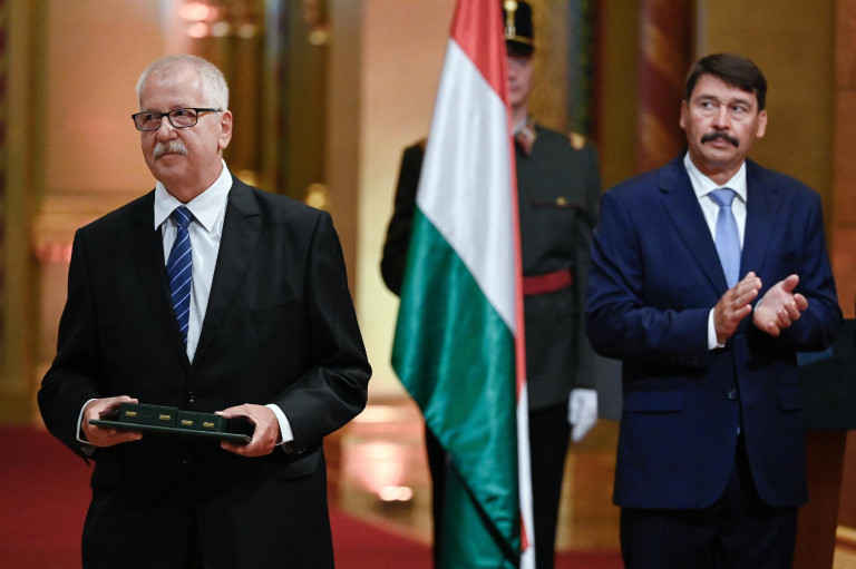 Mészáros ügyvédje vette át Liszkaytól a KESMA-t alapító céget