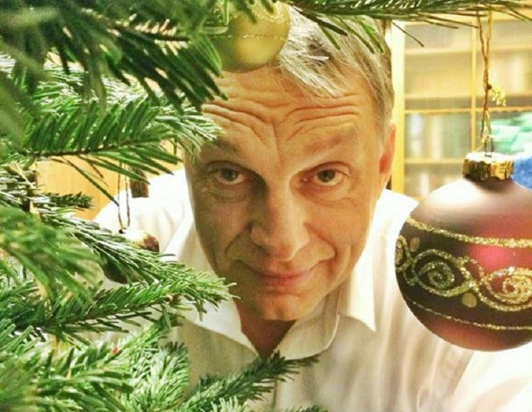 Orbán Viktor karácsonyra elajándékozta a Nemzeti Múzeum egyik legbecsesebb kincsét