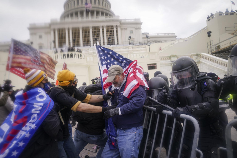 Trump-szavazó volt a Capitoliumnál meghalt egyik rendőr