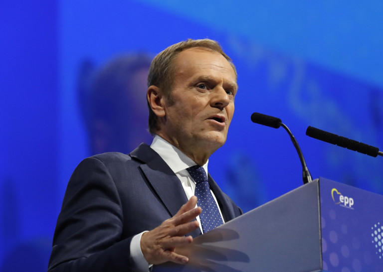 Donald Tusk: Trumpok mindenütt vannak