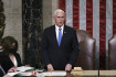 Mike Pence elutasította Trump felmentését