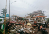 Több száz sérültje van az indonéziai földrengésnek