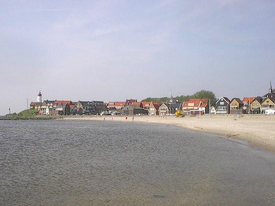 Holland fiatalok randalíroztak a kijárási tilalom miatt