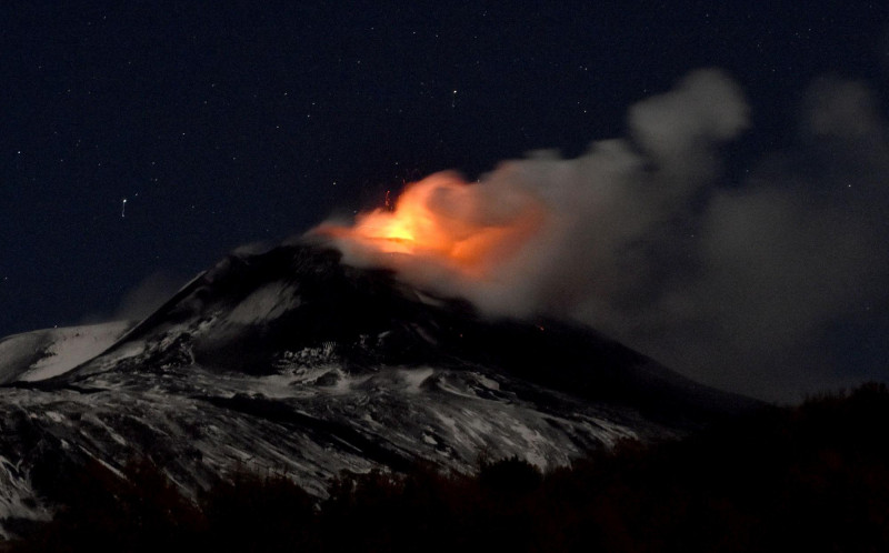 Vulkánkitörés Olaszországban