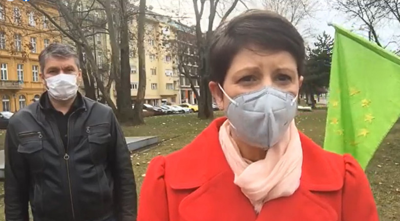Végül csak Szél és Hadházy kapott büntetést a dudálós tüntetés miatt