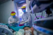 Koronavírus: Már 4500 felett van a kórházban ápoltak száma