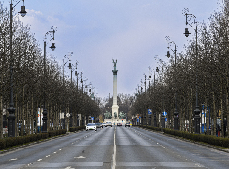 Hétvégén az Andrássy utat is lezárják az autósok előtt