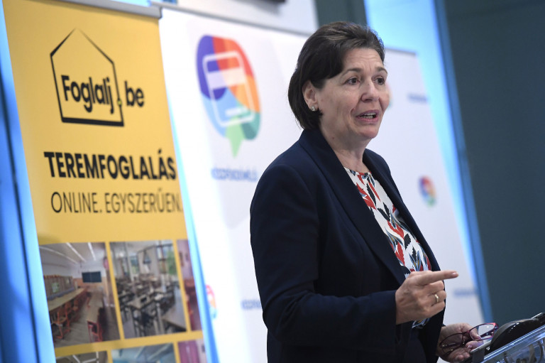 Államtitkár: előremutató, hogy kevesebben mennek gimnáziumba