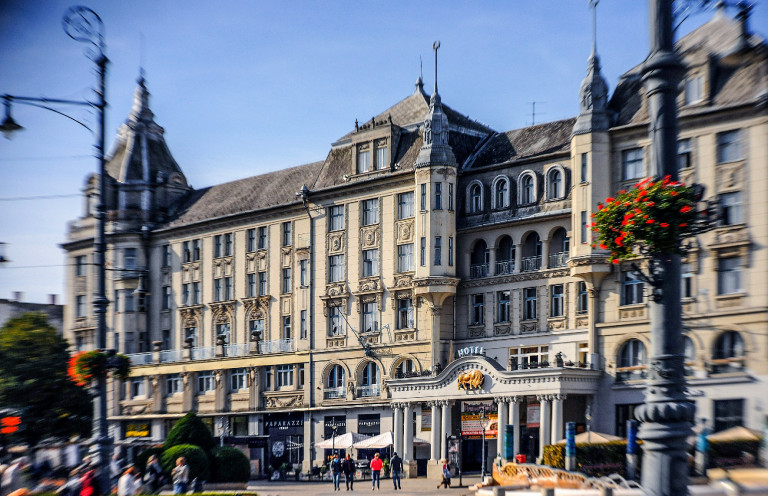 A debreceni Aranybika Szálló is a Mathias Corvinus Collegium tulajdonába kerül