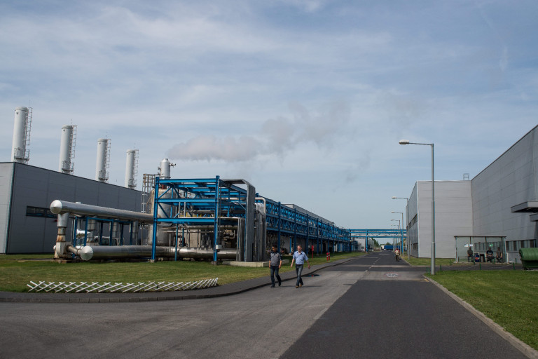 Milliárdos forráselvonást jelentene Dunaújvárosnak egy újabb különleges gazdasági övezet kialakítása