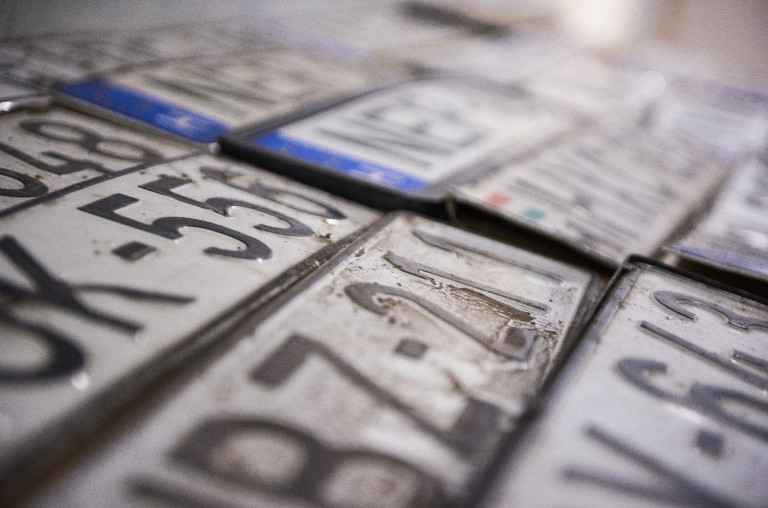 Jövő évtől egy betűvel hosszabb rendszámokat adnak ki