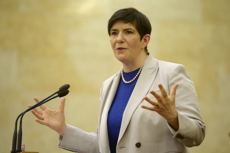 Dobrev Klára: ha az ellenzék nyer, maradunk az EU-ban