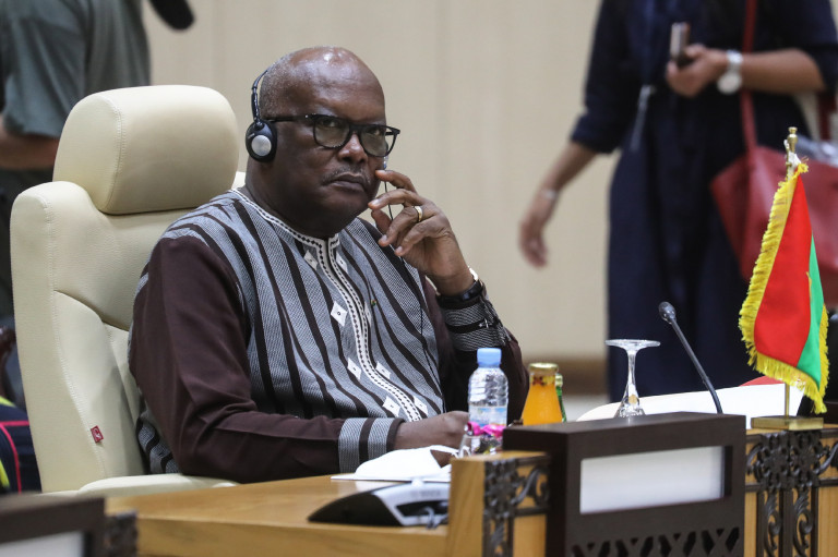 Ezrek tiltakoztak Burkina Fasóban az egyre véresebb terrortámadások ellen