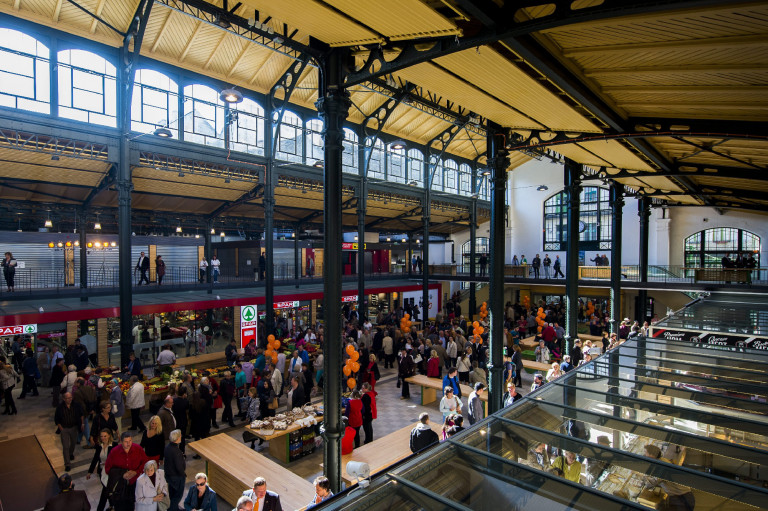 Niedermüller a Fidesz hagyatékaként, segítségükkel csinál gasztro piacot a Klauzál téri vásárcsarnokból