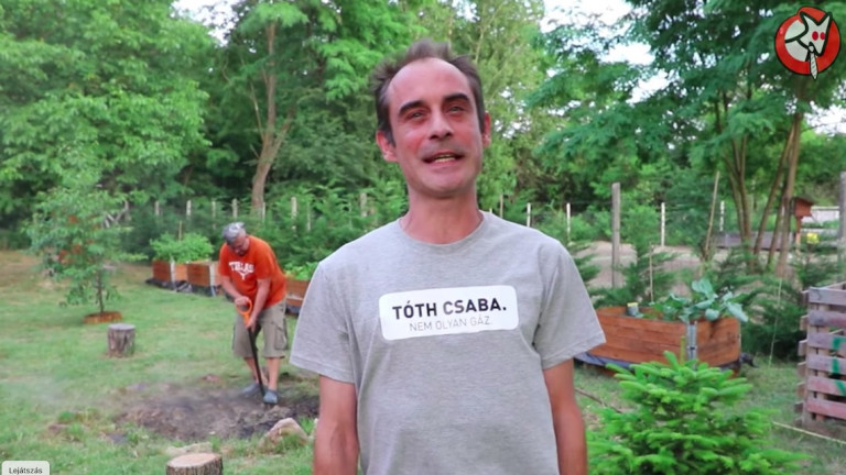 Hadházy Ákost támogatja a Kutyapárt Zuglóban