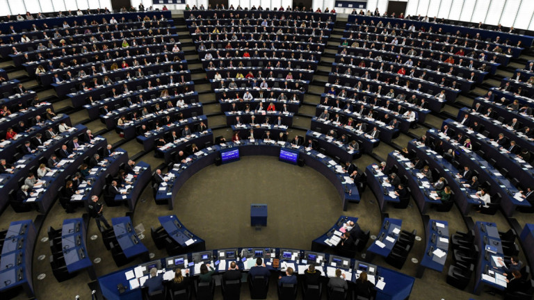 Európai Parlament: A magyar homofób törvény sérti az uniós elveket és jogszabályokat