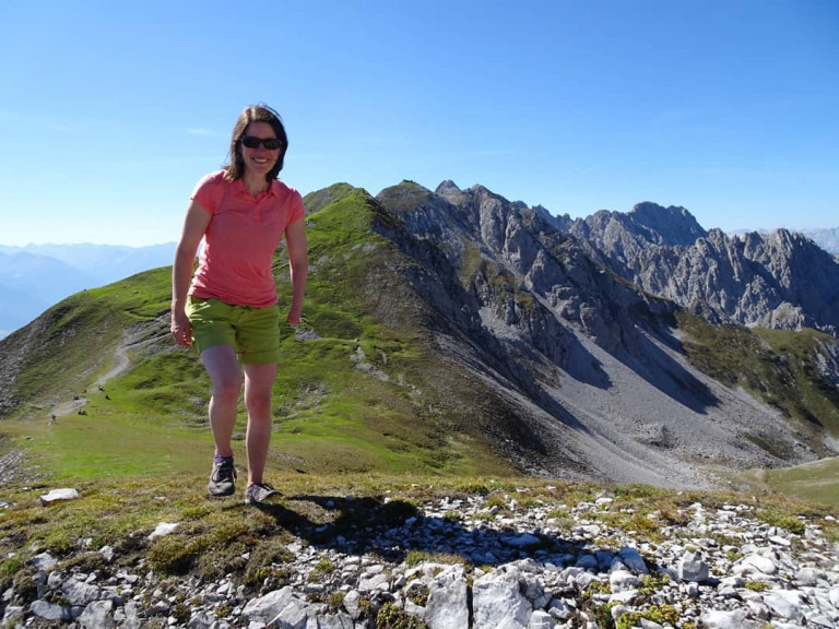 Lezuhant a Watzmann csúcsgerincéről és meghalt Vigh Melinda paramászó