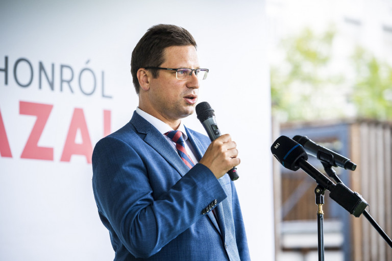 Gulyás Gergely: nem kell lezárni az országot