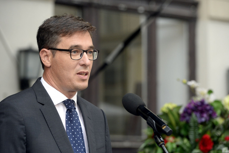 A kormány kimondta: Karácsony miatt nem osztottak pénzt nem fideszes kerületeknek