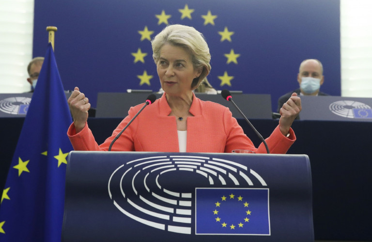 Von der Leyen: Utánajárunk a korrupciós ügyeknek