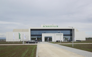 Felavatt?k a Schaeffler-csoport ?j szombathelyi gy?r?t