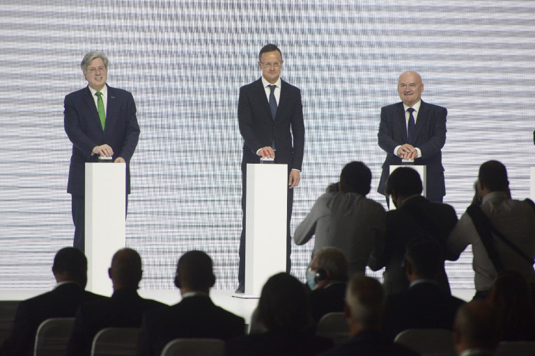 Elektromos autókhoz gyárt motort az új szombathelyi üzem