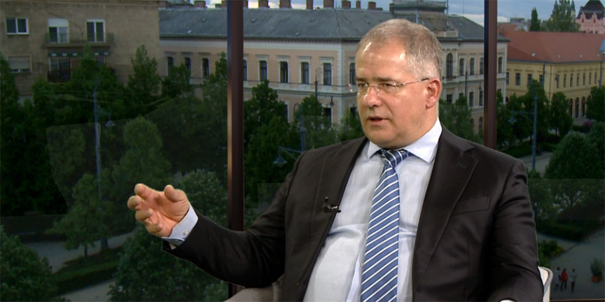 Kósa: Nagy öröm, hogy megalakultak a kismama-szövetkezetek