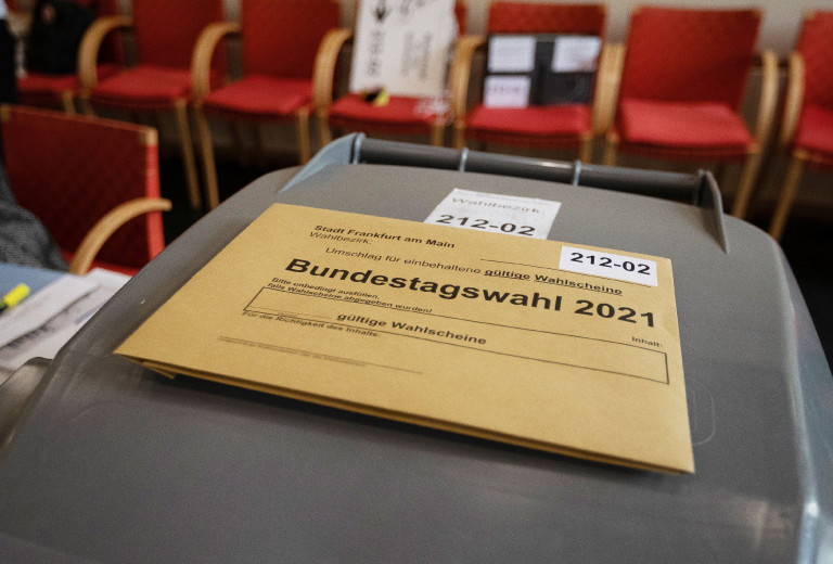 Német választás: délután kettőig 36,5 százalék adta le a voksát