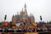 Átmeneti időre bezárt a sanghaji Disneyland egy fertőzött látogató miatt