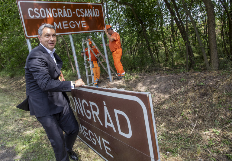 Lázár János: ki kell szorítani a külföldi kiskereskedelmi láncokat