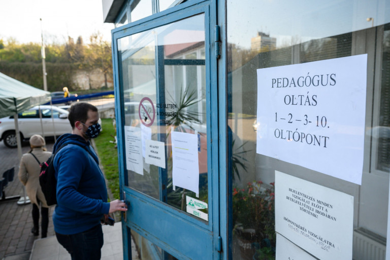 PDSZ: az oltatlan tanárok ötöde nem vállalja az oltást