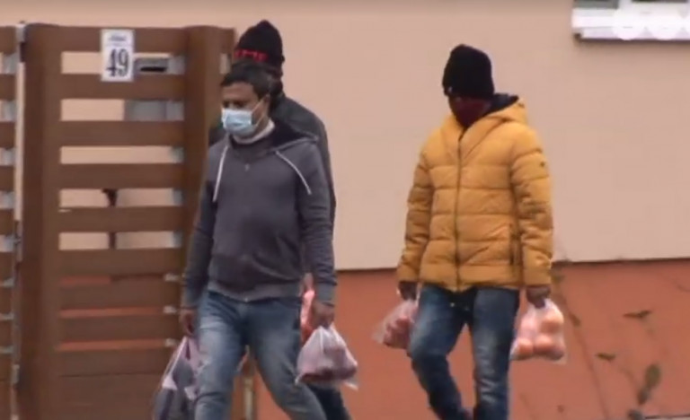 ATV: kitört a pánik, mert a lakók migránsoknak hitték a vendégmunkásokat