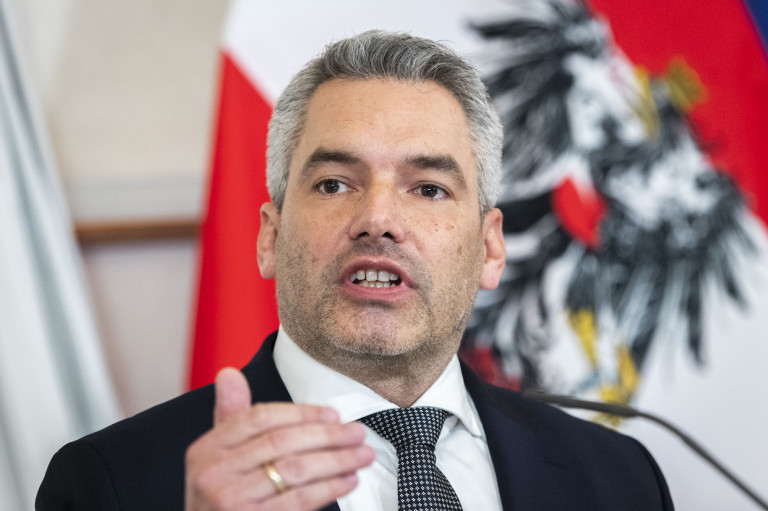 Nem sikerül koalíciót alakítani, lemond az osztrák kancellár