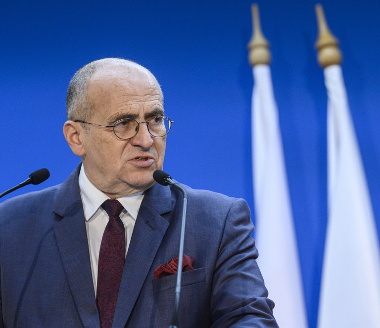 A lengyel külügyminiszter szerint 30 éve most van a legnagyobb esélye egy háborúnak Európában